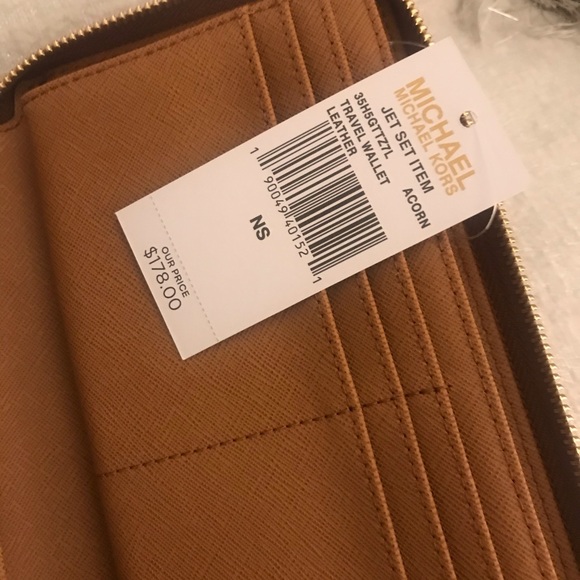 Michael Kors wallet - Picture 4 of 4